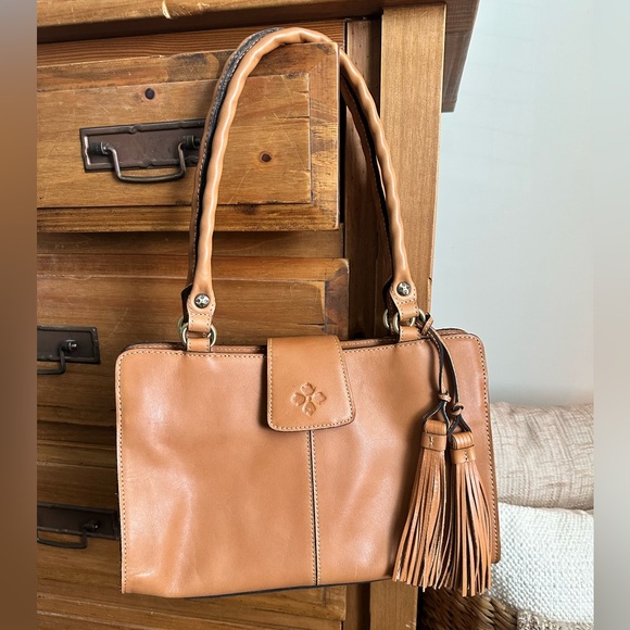 Patricia Nash Handbags - Patricia Nash Classic Tan Leather Tote Bag with Tassel Accent